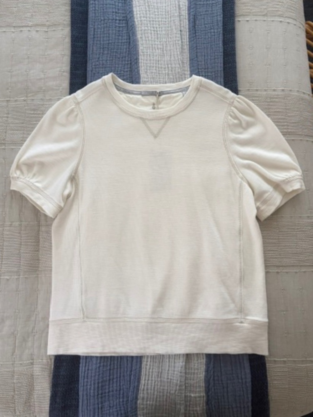NWT Tommy Bahama Tobago Bay Puff Short Sleeve Sweatshirt